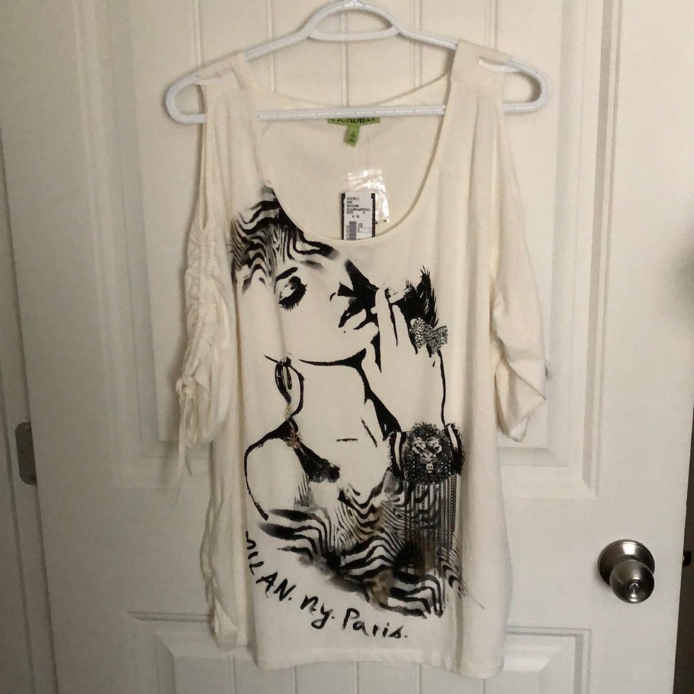 NWT: Cold Shoulder Top